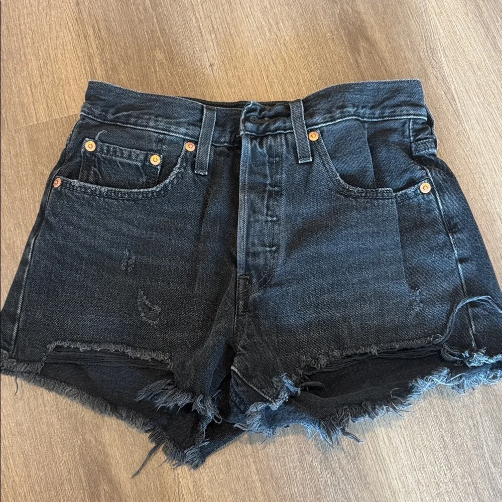 Black Levi premium denim shorts. Size 24. Worn twice - Picture 2 of 3